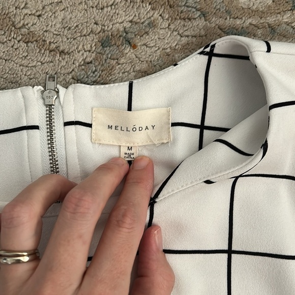 Melloday Women M Black white Plaid Pullover Top zipper detail in back size M - Picture 2 of 10